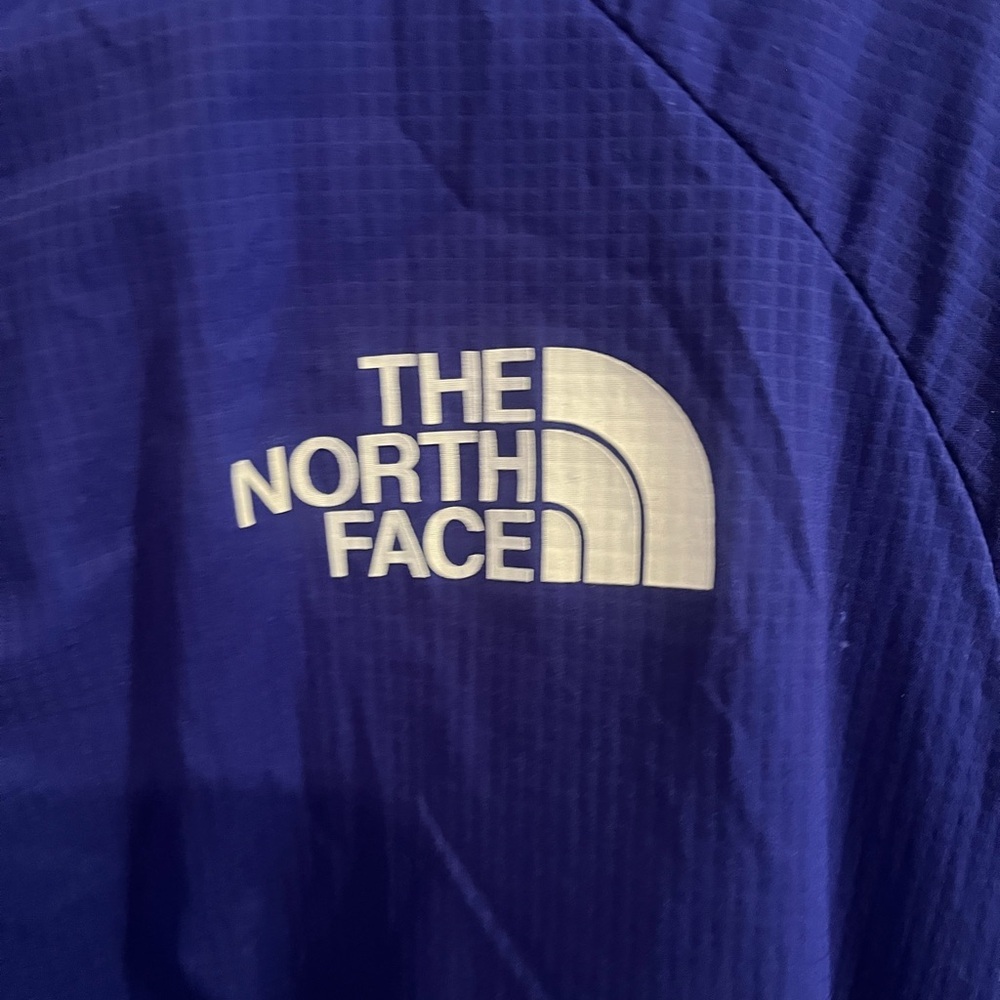 The North Face Women's Vibrant Blue Ski Jacket - Picture 9 of 10